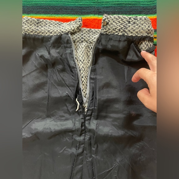 Vintage Black/White Tweed Wool Pencil Skirt, size S - Picture 7 of 8